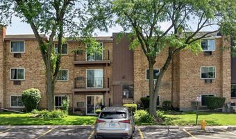 824 W College Blvd 201, Addison, IL 60101