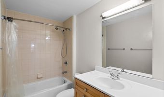 2001 15TH St N 813, Arlington, VA 22201
