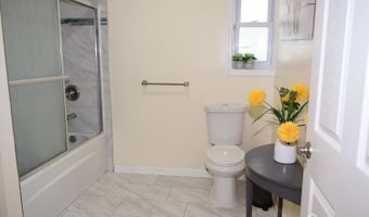 424 Remsen Ave, Avenel, NJ 07001