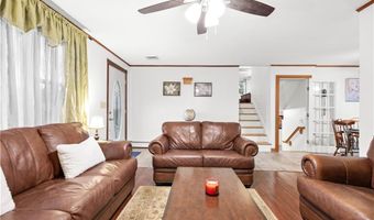 25 Loomis St, Cranston, RI 02920