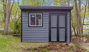 401 River Ln, Anoka, MN 55303