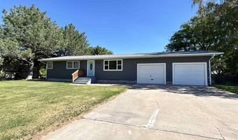 105 E 13TH St, Bayard, NE 69334