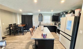 117 Fall Lake Ln, Amherst, OH 44001