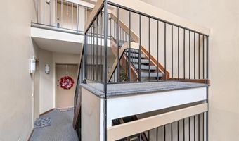 1308 Holgate Dr G5, Ballwin, MO 63021