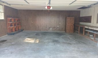 607 Terrace Dr, Aurora, MO 65605