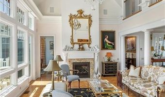 737 Boston Neck Rd, Narragansett, RI 02882