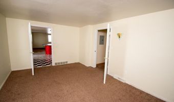 300 4th St, Algoma, WI 54201