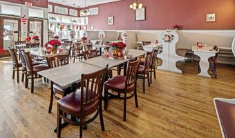 688 E Bay Ave, Barnegat, NJ 08005