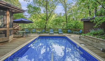 107 S Merrivale Ave, Beverly Shores, IN 46301