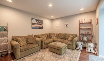 37 Evergreen Rd, Alloway, NJ 07461