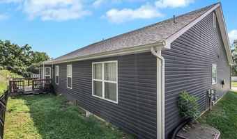 1109 Foxwood Estates Dr, Arnold, MO 63010