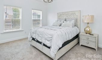 26 Walnut Springs Dr, Asheville, NC 28804