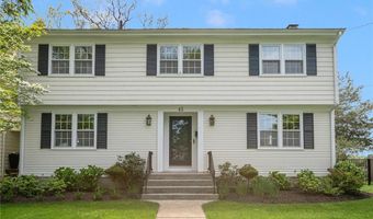 45 Meadowbrook Dr, Barrington, RI 02806