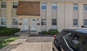 164 Burtonwood Dr, Ballwin, MO 63011
