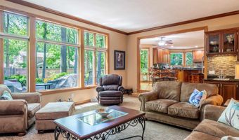 1501 S Weimar St, Appleton, WI 54915