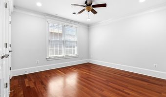 7527 WESTFIELD Dr, Bethesda, MD 20817