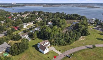 407 Goose Pointe Blvd, Biloxi, MS 39531