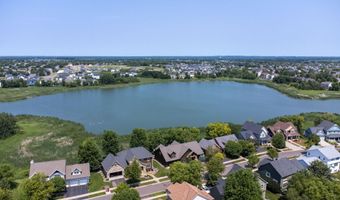 11668 E Laketowne Dr, Albertville, MN 55301