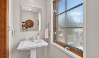 4837 1ST St S, Arlington, VA 22204