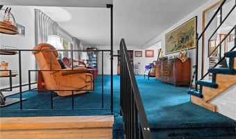 89 Devon Ln, Amherst, NY 14221