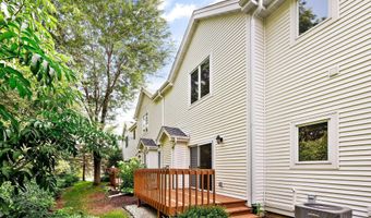 5 Cocoa Beach Dr, Madison, WI 53719