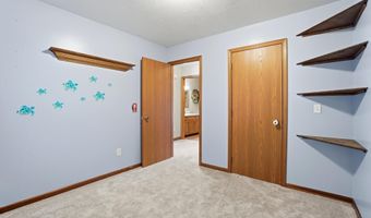 111 Autumn Hills Dr, Avilla, IN 46710