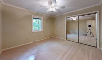 6051 SADDLEHORN Dr, Erie, PA 16506