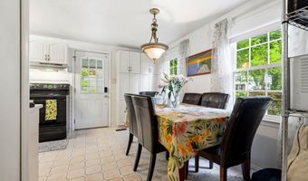 5141 BRADFIELD Dr, Annandale, VA 22003
