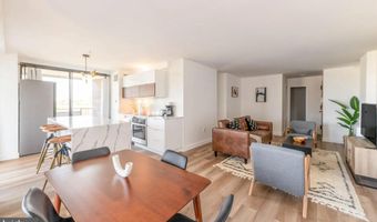 250 S REYNOLDS St 1004, Alexandria, VA 22304