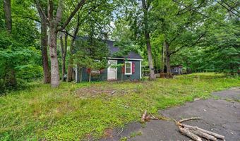 52 S Main St, Berkley, MA 02779