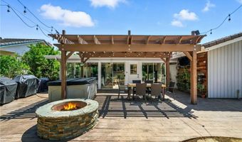 10494 Meadow Glen Way E, Escondido, CA 92026