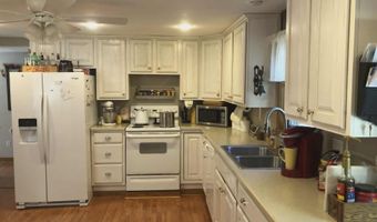 313 E 3rd St, Arthur, IA 51431