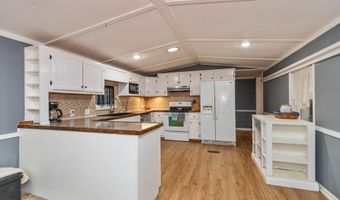 5195 E State Road 54, Bloomfield, IN 47424