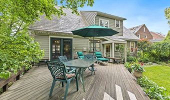 73 Oakwood St, Albany, NY 12208
