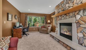 37785 Sunnyfield Cir, Avon, MN 56310