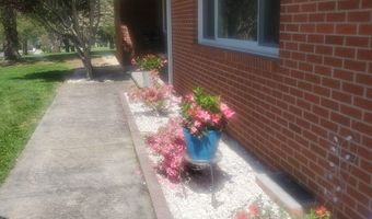 53 Teas St, Andrews, NC 28901