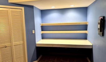 208 MONTCLAIR Ct, Hagerstown, MD 21742