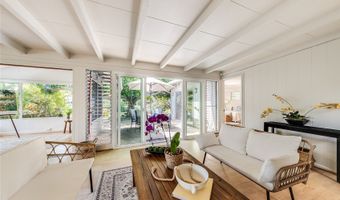 520 Papalani St, Kailua, HI 96734