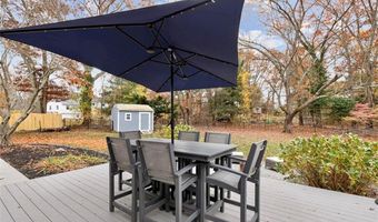 27 Christine Dr, Barrington, RI 02806