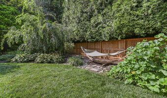 559 CABOT Dr, Hockessin, DE 19707
