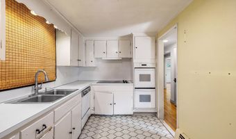 93 Kenwood St, Berlin, CT 06037