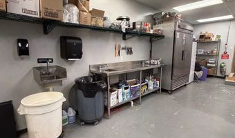 1123 12th St, Aurora, NE 68818