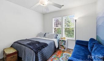 51 Sunview Cir, Arden, NC 28704