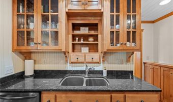 405 Oak Ave N, Annandale, MN 55302