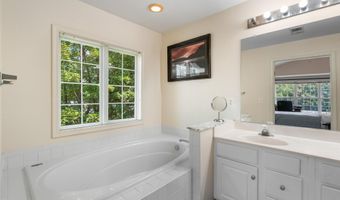 417 CLAYTON Ln, Alexandria, VA 22304