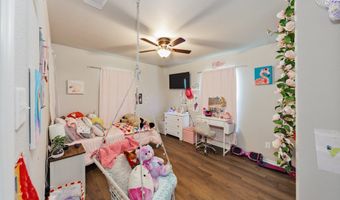 709 W Live Oak St, Alvord, TX 76225