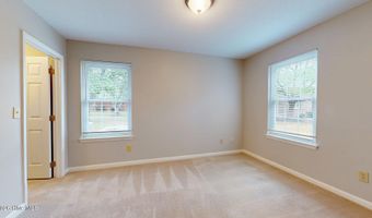1203 Wilshire Cir, Aberdeen, NC 28315