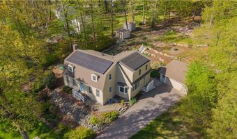 17 Will Croft St, Cumberland, RI 02864