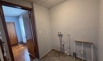 503 S Clinton St, Albia, IA 52531