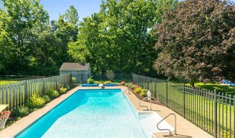 6589 Baron Ct, Avon, IN 46123